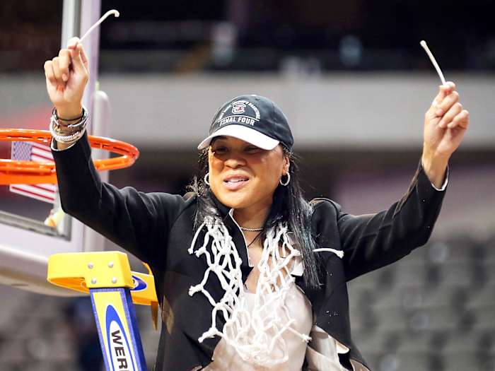dawn-staley-celebrates-title-inline.jpg